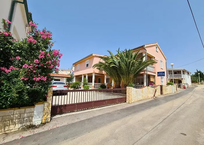 Cozy Tuka 4 Near The Вир